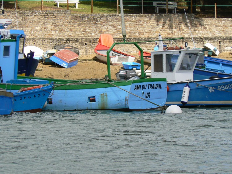 bateaux de p�che � Port Blanc.. Ami du travail